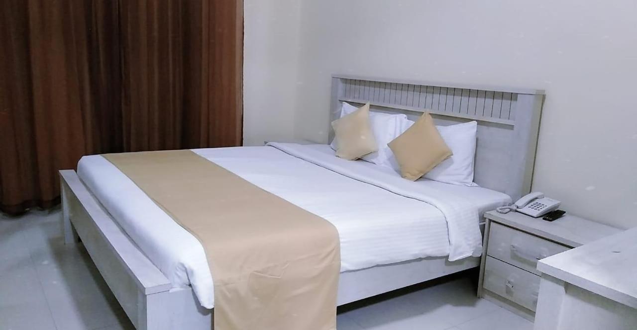Al Khaleej Plaza Furnished Apartments Llc Acman Dış mekan fotoğraf