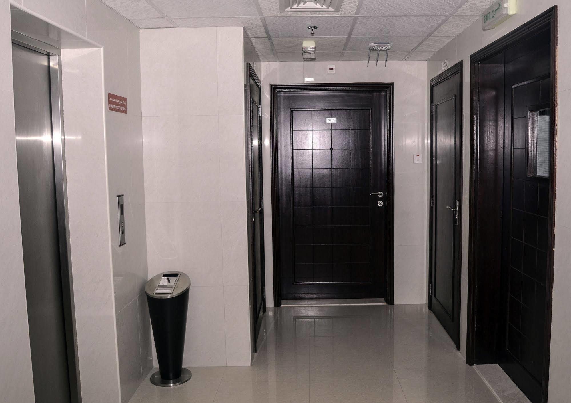 Al Khaleej Plaza Furnished Apartments Llc Acman Dış mekan fotoğraf